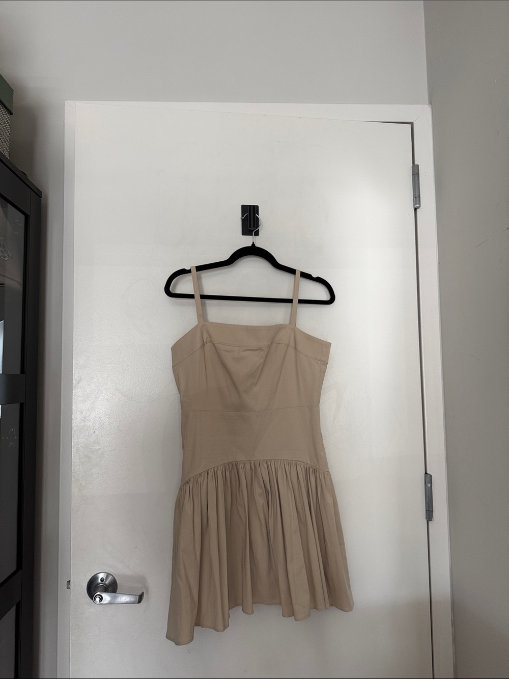 Abercrombie Beige Spaghetti Strap Sundress - Lightweight Women's Dress - Picture 2 of 6